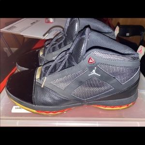 Air Jordan 16. Size 11 men’s. Worn obviously. Fair condition. Original laces.